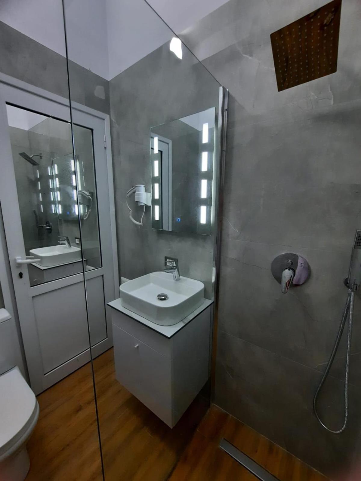 Seaside Comfy Apartment Vlorë
